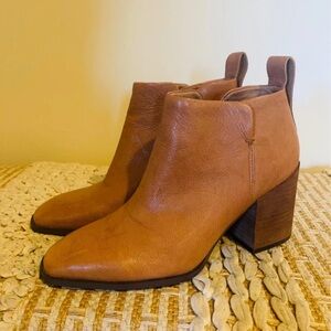 Vionic Cognac Leather Ankle Booties with Block Heel